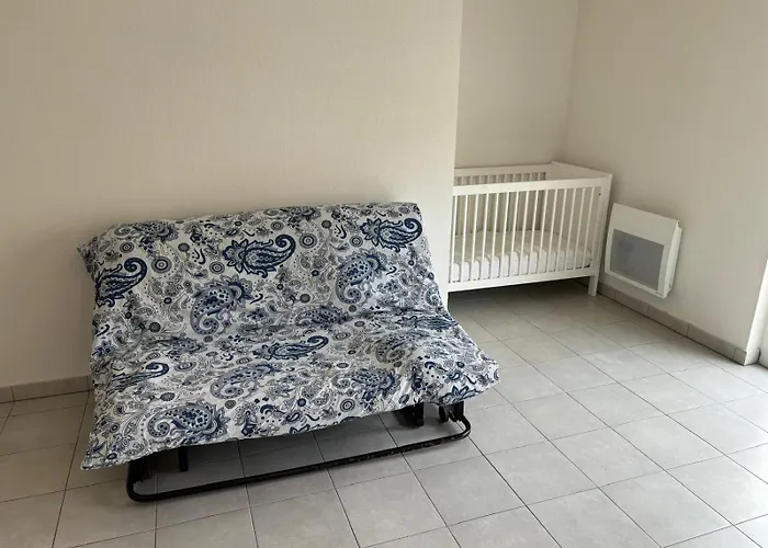Charmant Duplex A Montpellier Pour 4 Personnes, Wifi, Parking Et Tramway