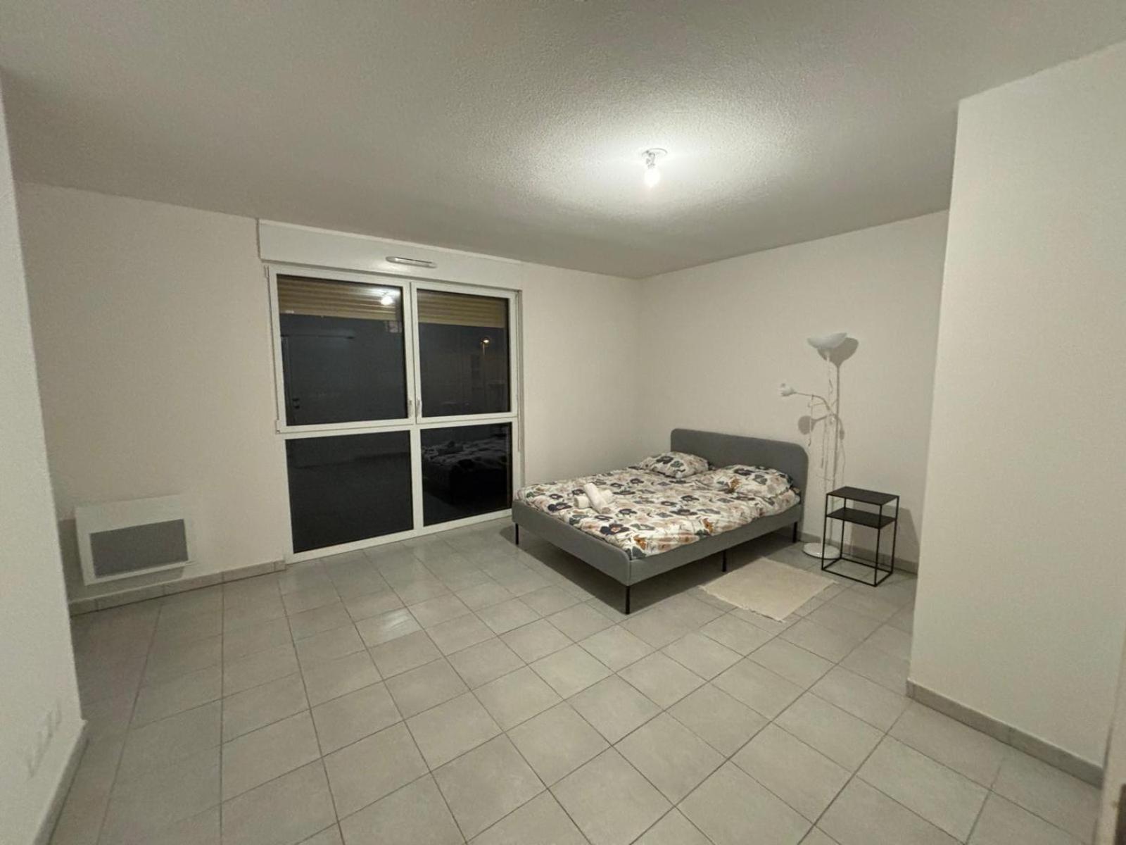 Appartement Duplex A Pour 4 Personnes, Wifi, Parking Et Tramway Montpellier